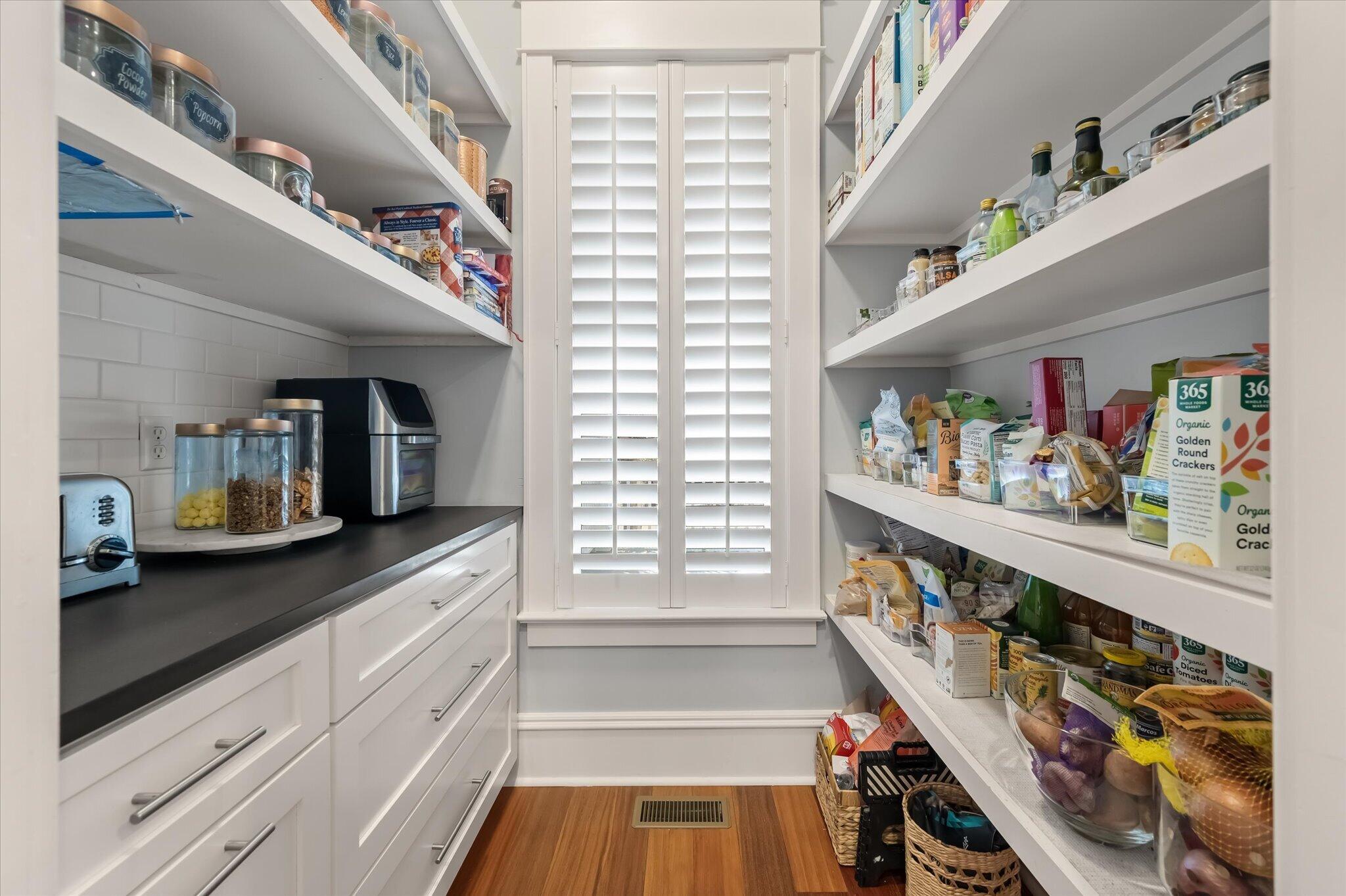 4970 Sound View Drive Mount Pleasant, SC 29466 - Photo 14 of 98 Butler's Pantry