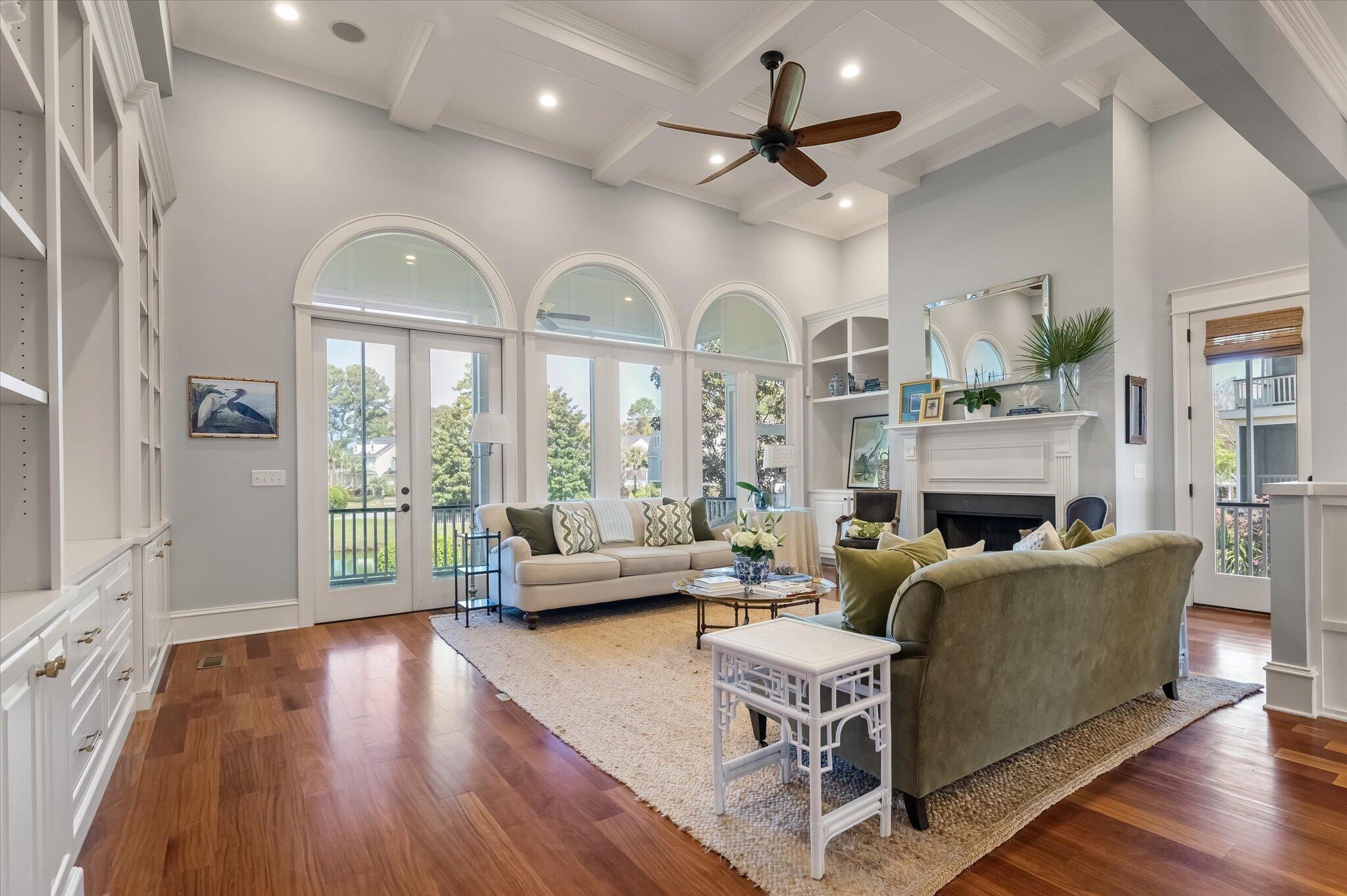 4970 Sound View Drive Mount Pleasant, SC 29466 - Photo 22 of 98 Living Room