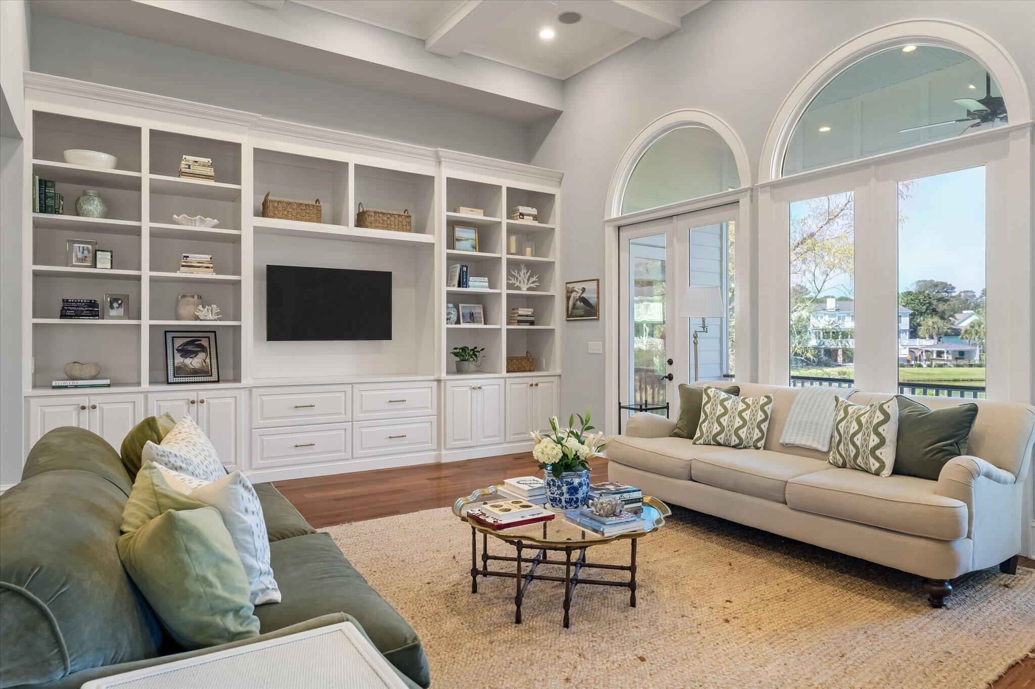 4970 Sound View Drive Mount Pleasant, SC 29466 - Photo 28 of 98 Living Room