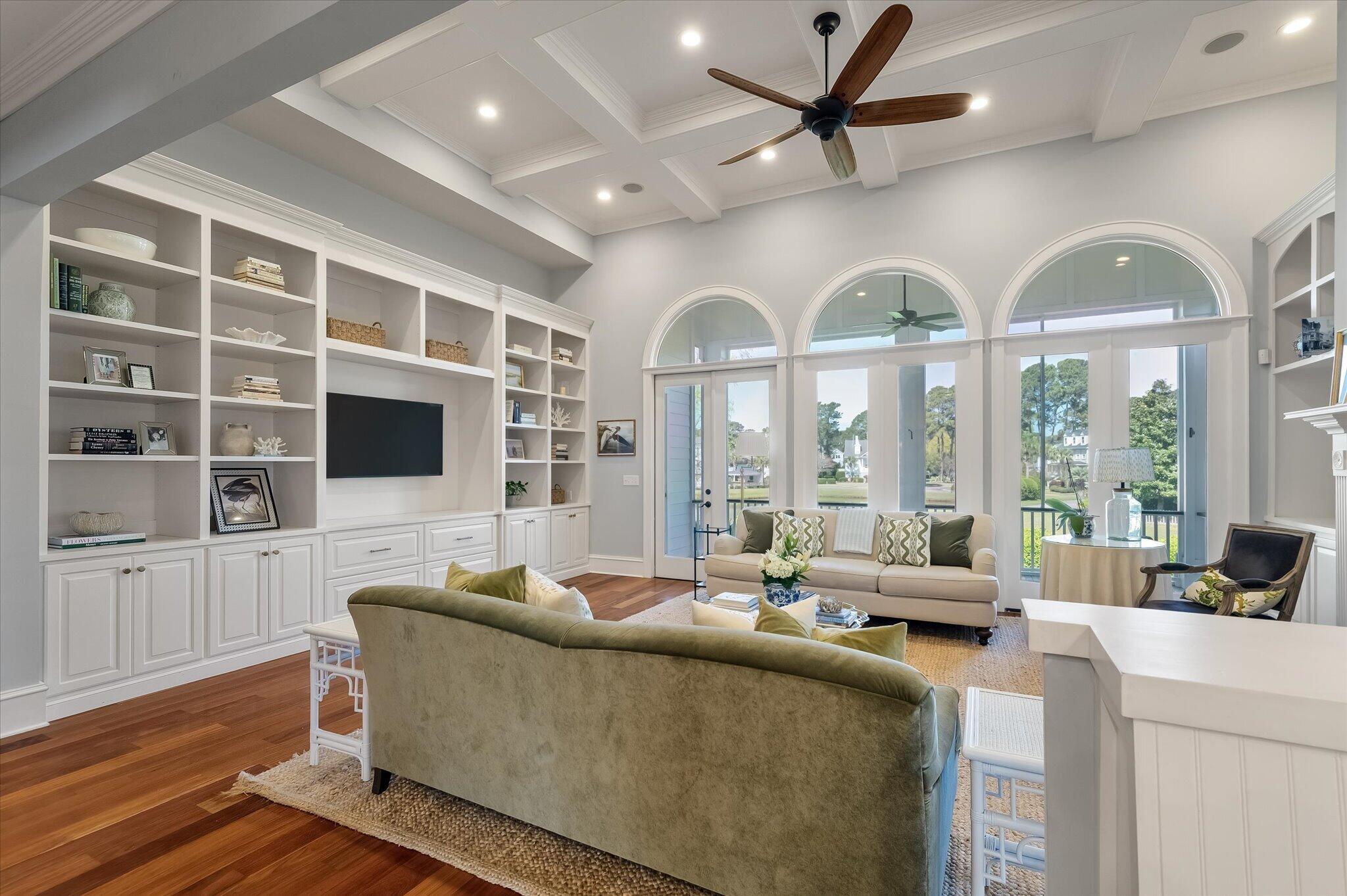 4970 Sound View Drive Mount Pleasant, SC 29466 - Photo 29 of 98 Living Room