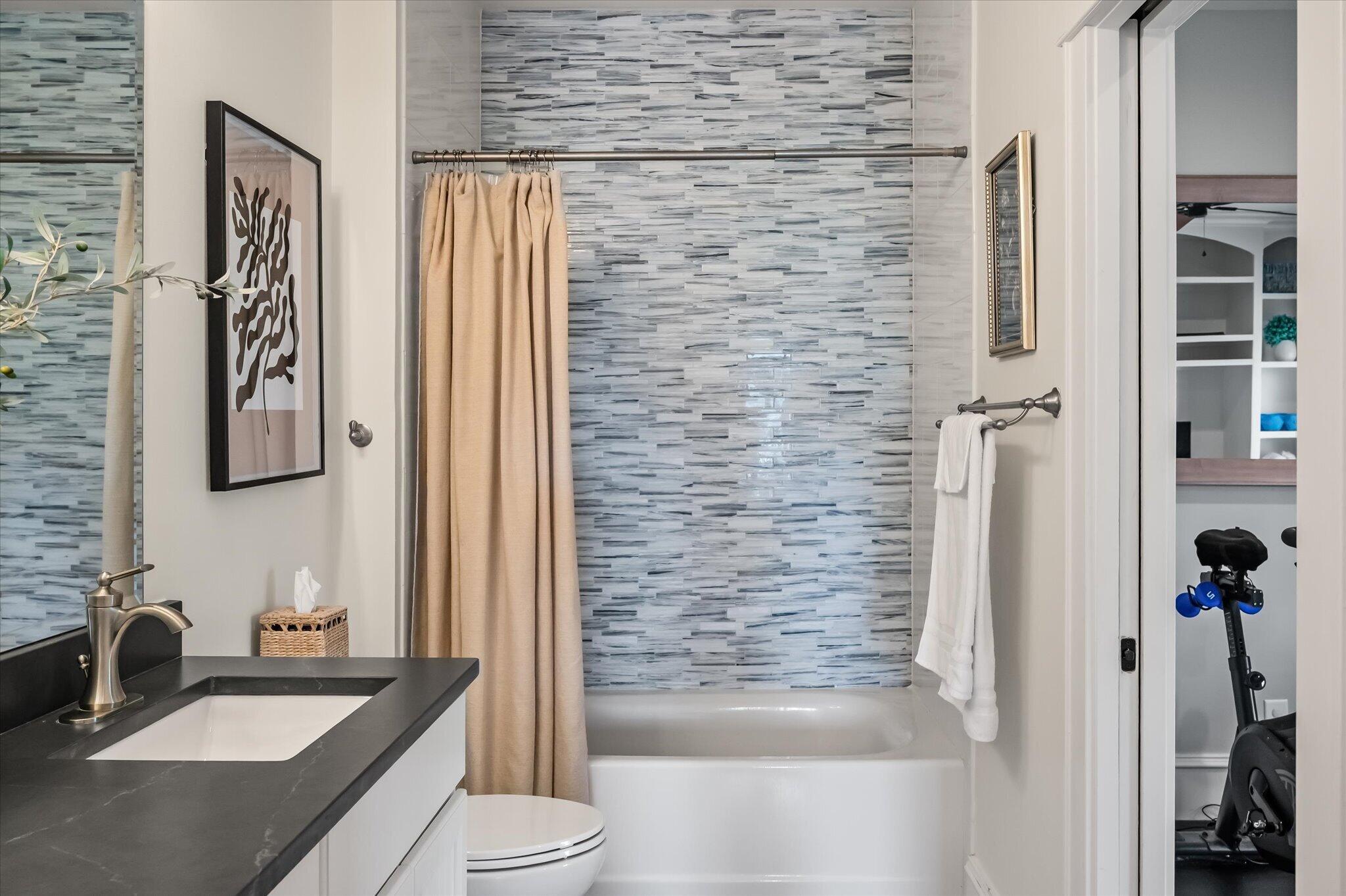 4970 Sound View Drive Mount Pleasant, SC 29466 - Photo 60 of 98 2nd Floor Bathroom 1