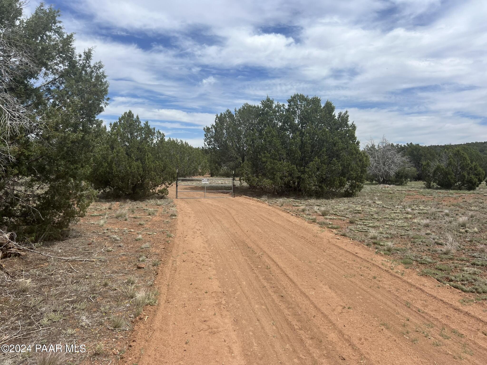 68 B Camp Road Ash Fork, AZ 86320 - Photo 2 of 9 IMG_5632