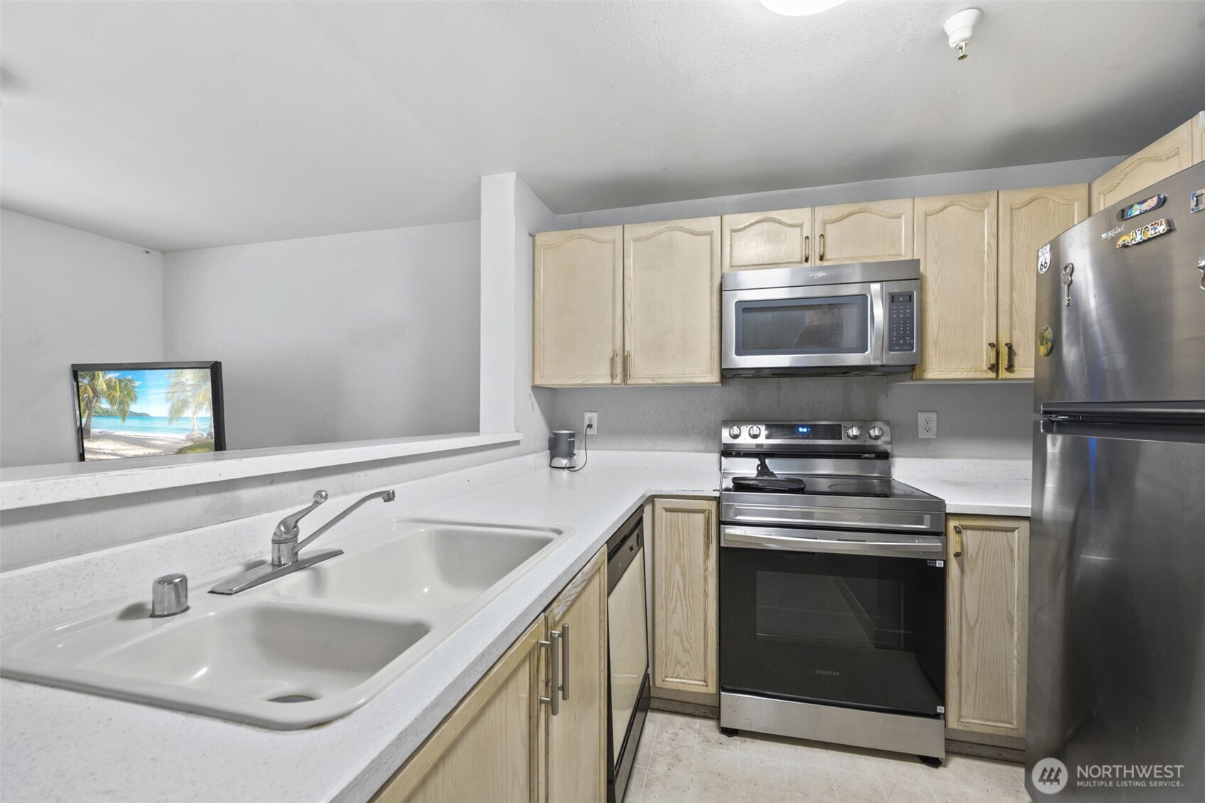 949 Aberdeen Avenue Northeast, Unit B104 Renton, WA 98056 - Photo 13 of 24