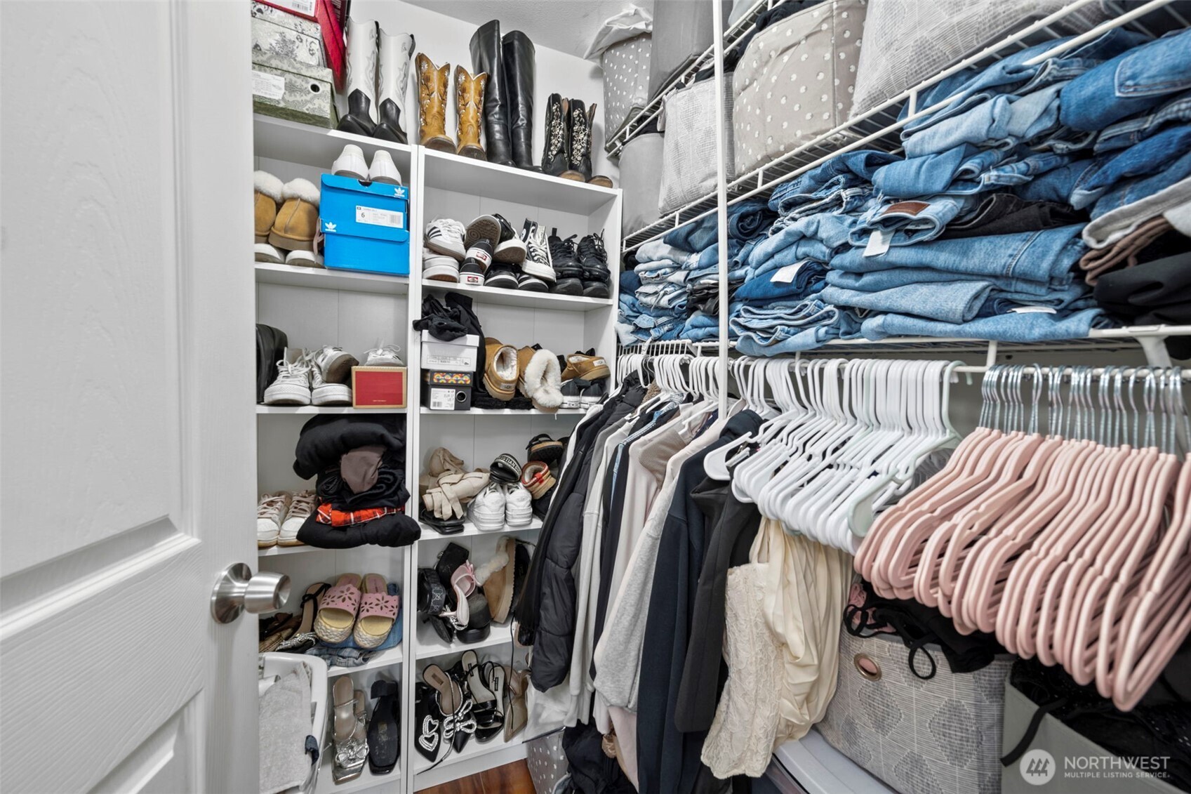 949 Aberdeen Avenue Northeast, Unit B104 Renton, WA 98056 - Photo 19 of 24