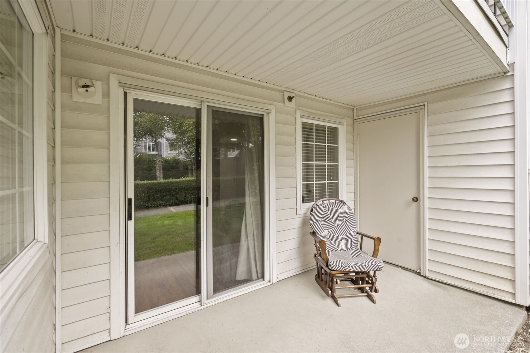 949 Aberdeen Avenue Northeast, Unit B104 Renton, WA 98056 - Photo 21 of 24