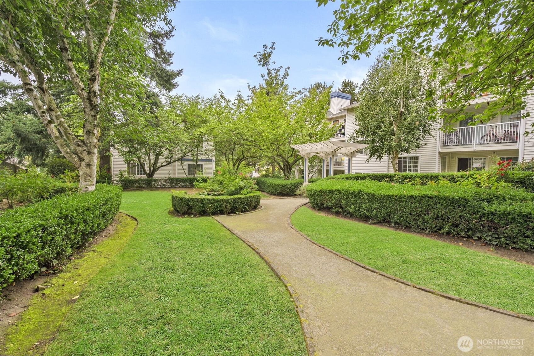 949 Aberdeen Avenue Northeast, Unit B104 Renton, WA 98056 - Photo 23 of 24