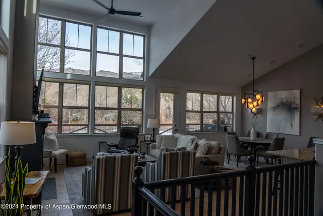 a view of a livingroom with furniture