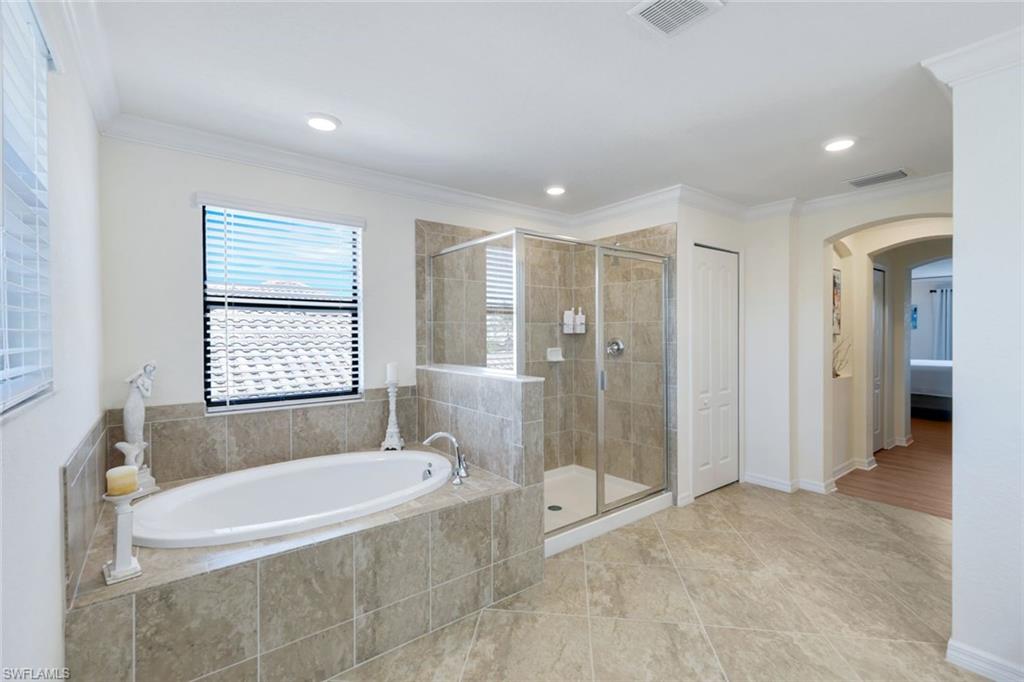 9250 Shadow Oak Lane Naples, FL 34120 - Photo 25 of 47