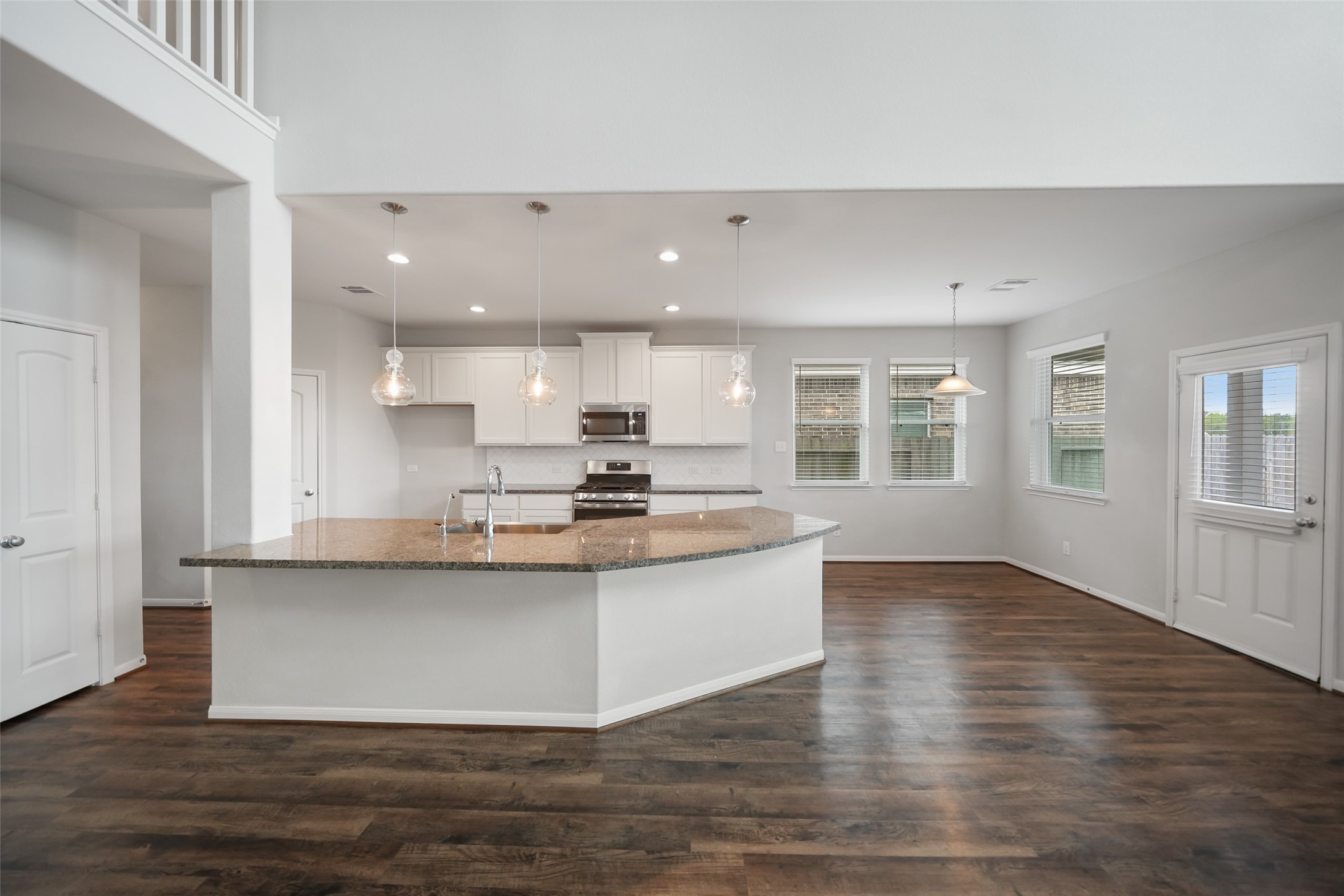 234 Ashley Way Alvin, TX 77511 - Photo 18 of 42 Another view of kitchen and dining area.
