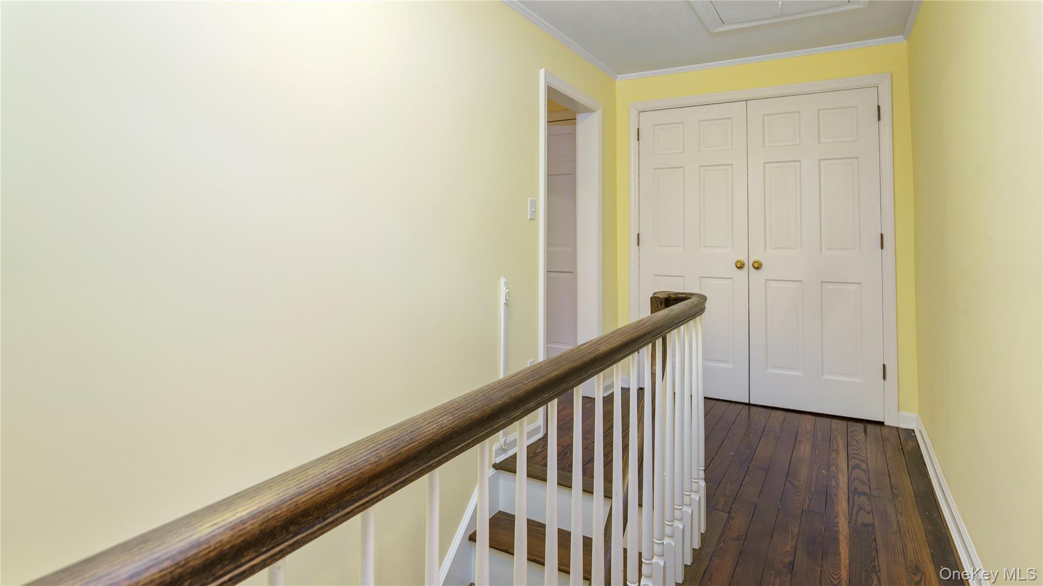 113 Buckram Road Locust Valley, NY 11560 - Photo 14 of 20 Upstairs Landing