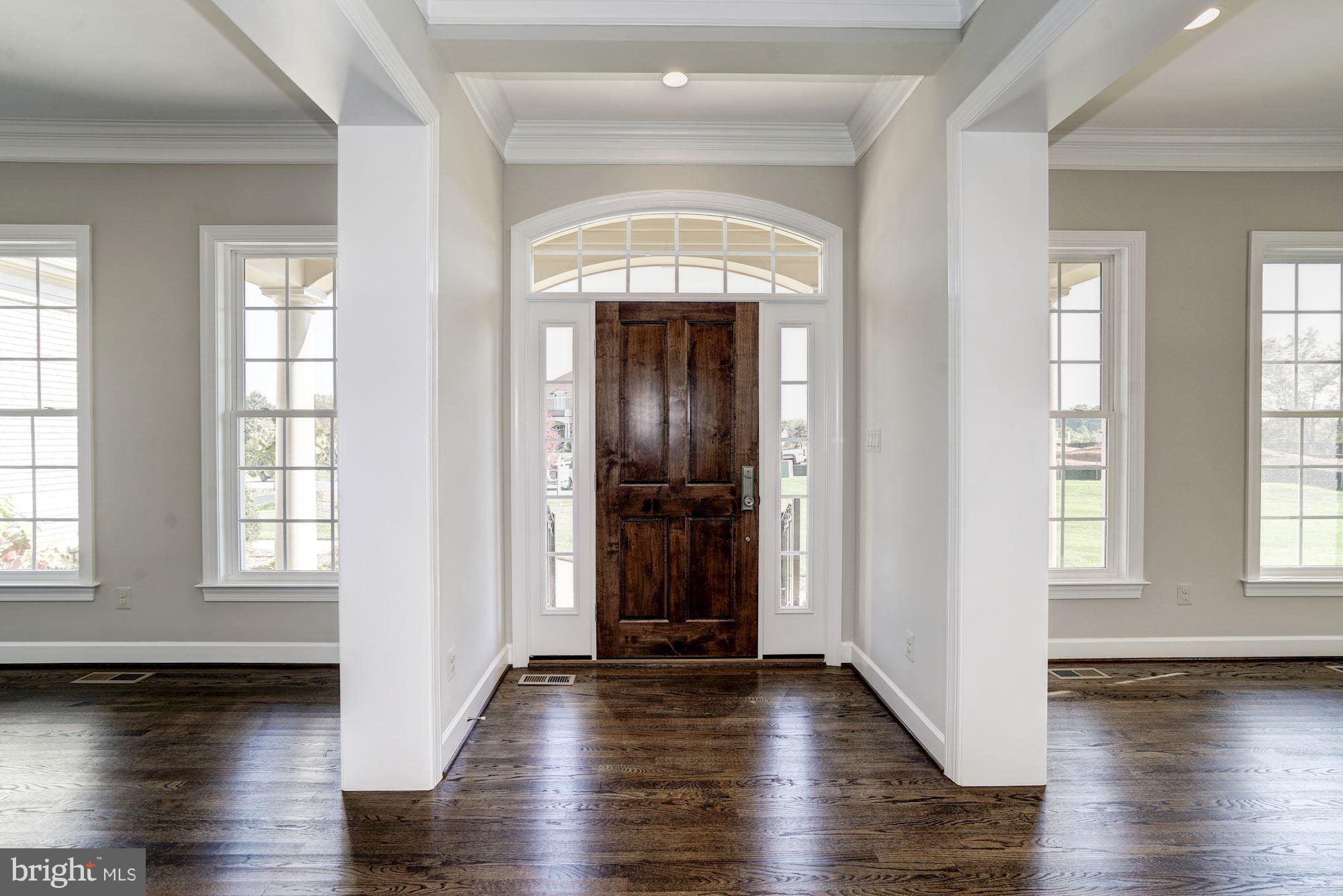 2552 Vale Ridge Court Oakton, VA 22124 - Photo 2 of 30 Foyer