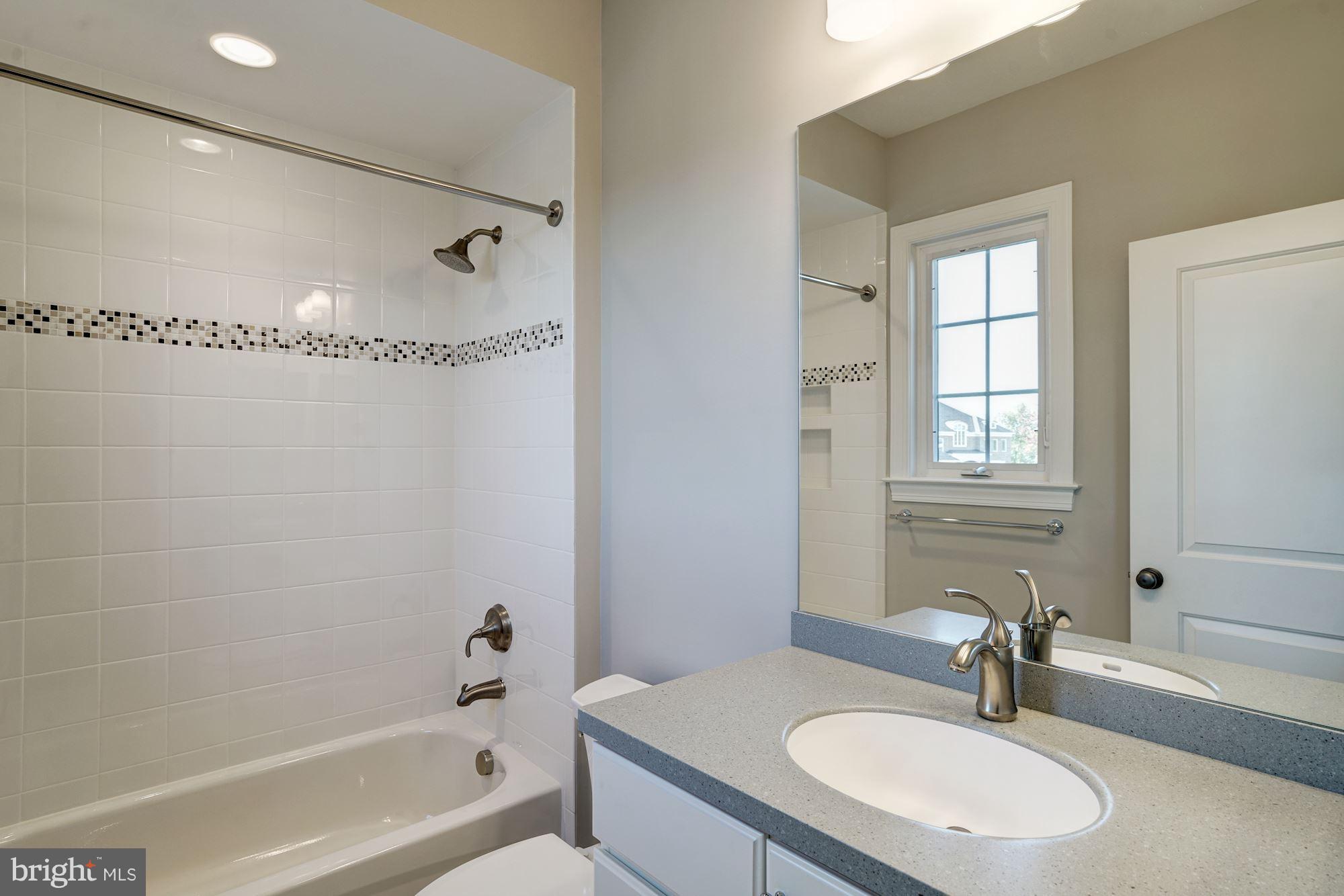 2552 Vale Ridge Court Oakton, VA 22124 - Photo 22 of 30 Bath