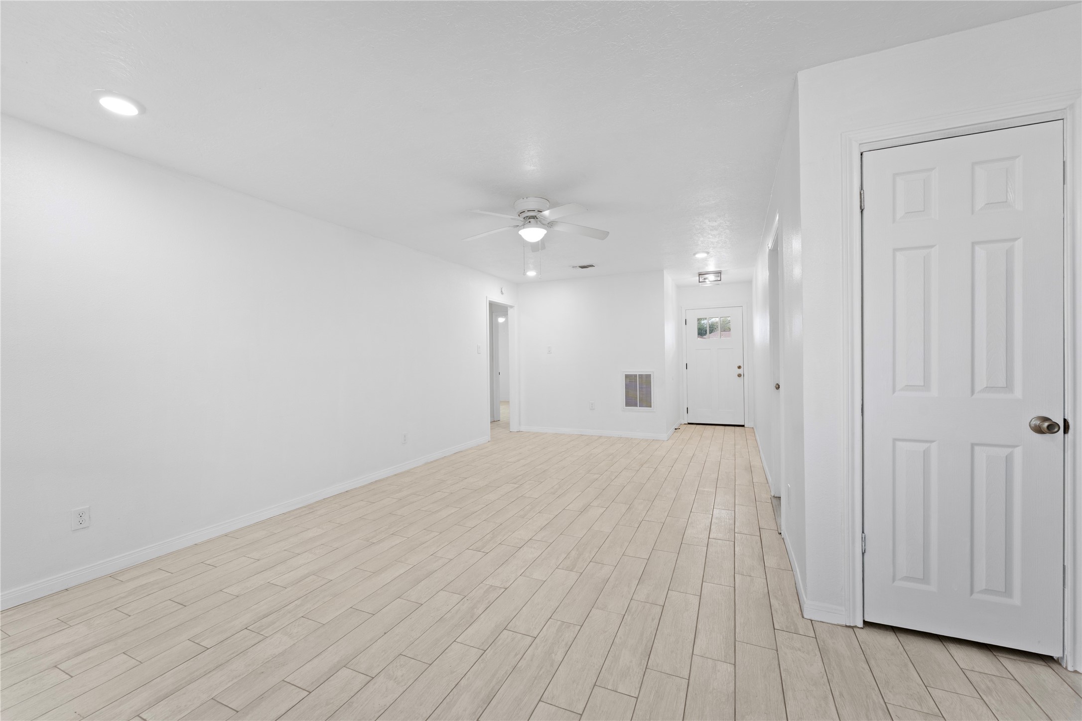 1411 PI Circle Pasadena, TX 77504 - Photo 20 of 26