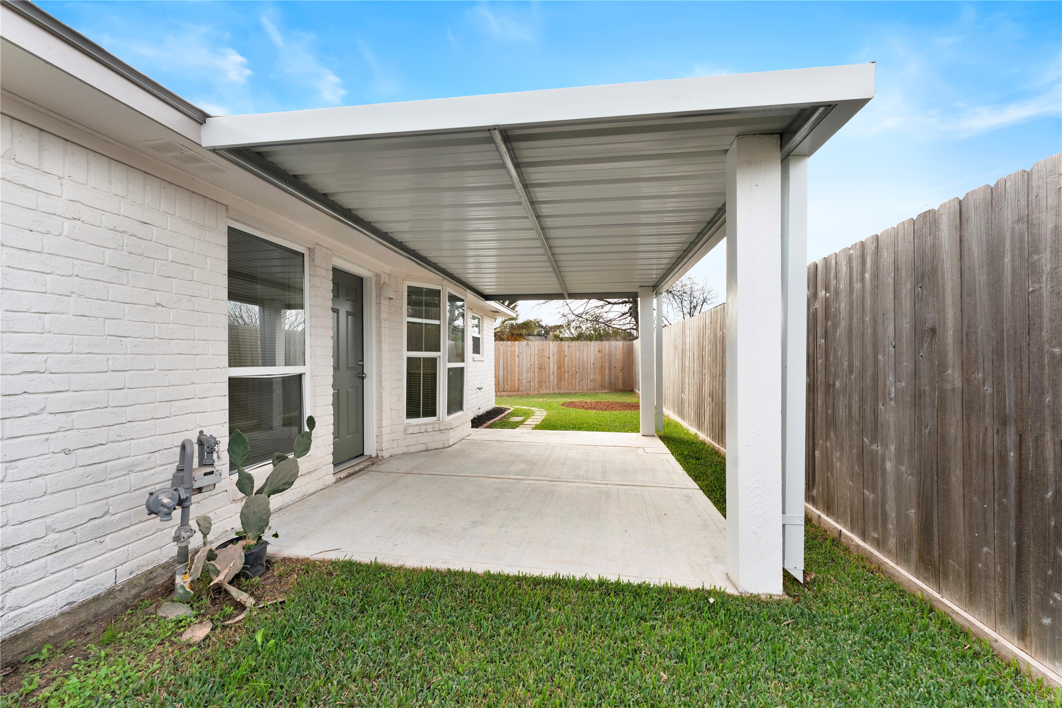 1411 PI Circle Pasadena, TX 77504 - Photo 24 of 26 New patio cover!