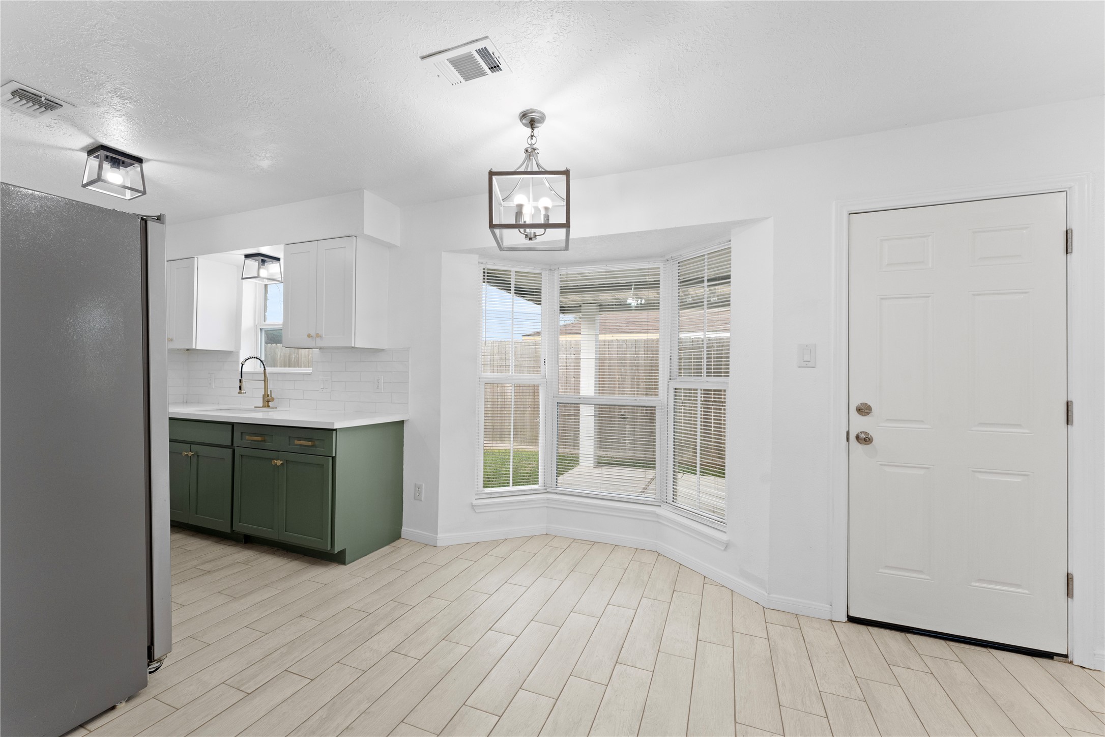 1411 PI Circle Pasadena, TX 77504 - Photo 8 of 26