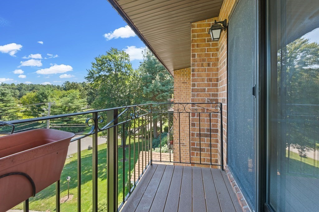 181 Littleton Road, Unit 241 Chelmsford, MA 01824 - Photo 12 of 26 Gallery Image 12