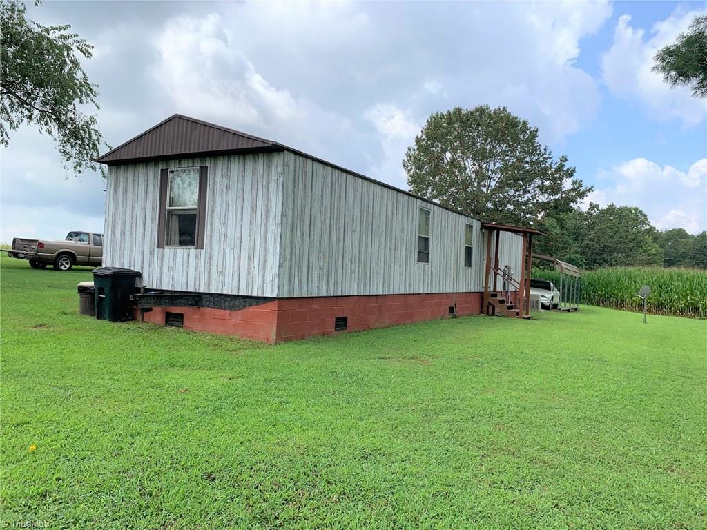 1028 King Billings Road Elkin, NC 28621 - Photo 20 of 30 Gallery Image 20