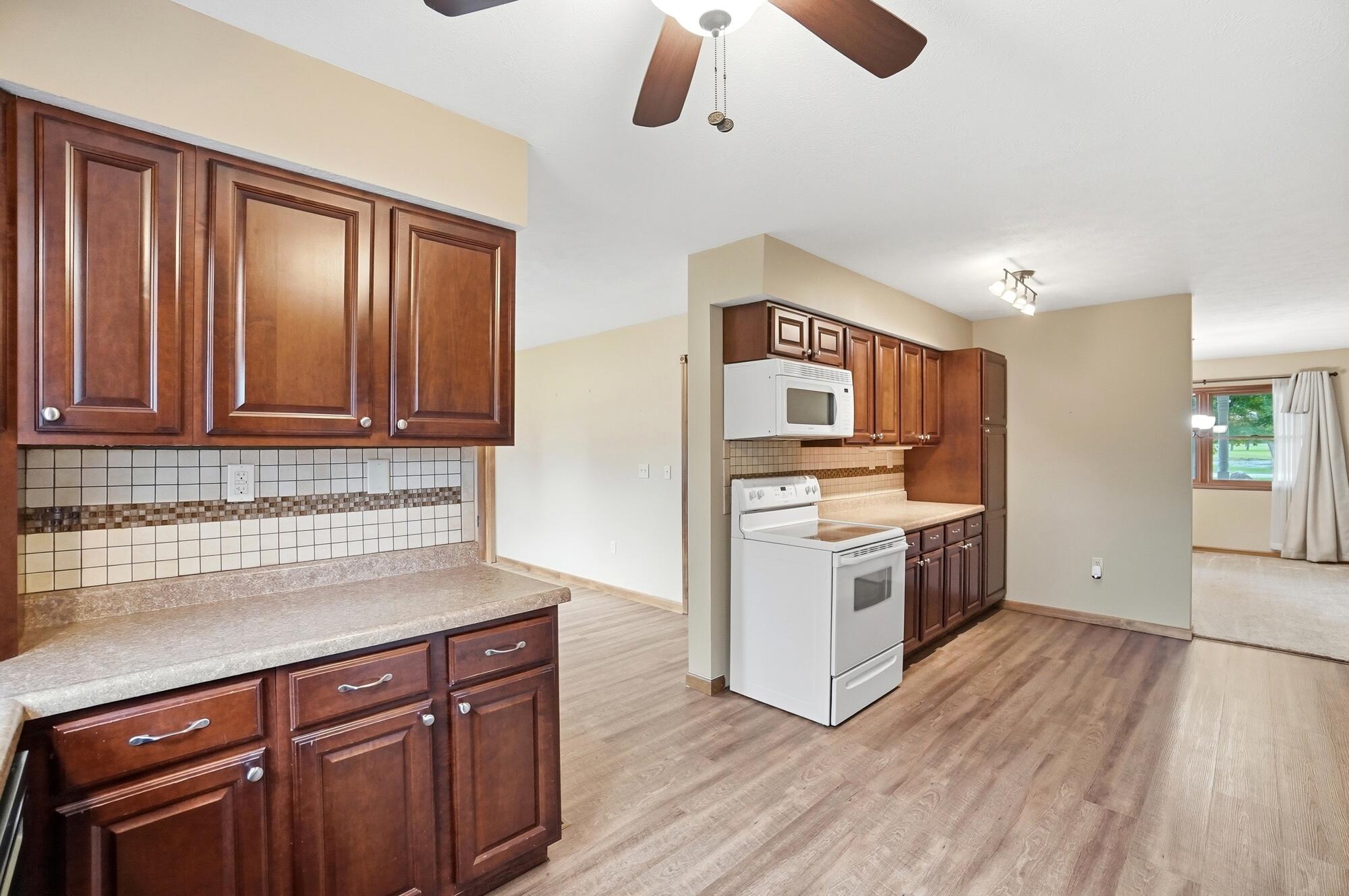 1700 West Sparrow Road Springfield, OH 45502 - Photo 17 of 62 084