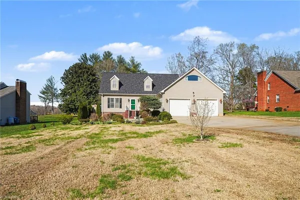 $365,000 | 212 Pine Valley Road, Mocksville, NC 27028