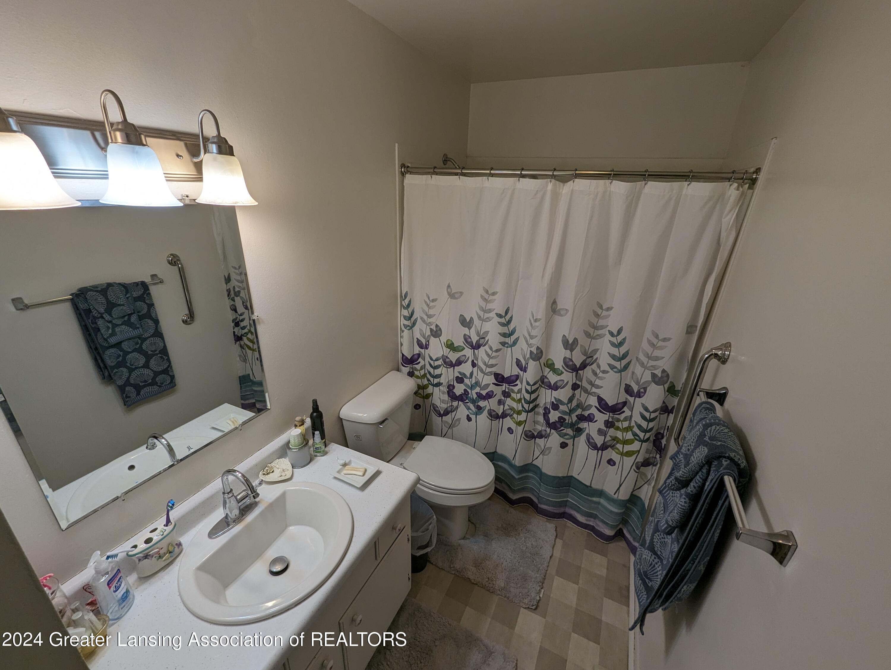 947 Riverside Drive Portland, MI 48875 - Photo 13 of 25 PXL_20240222_203308560