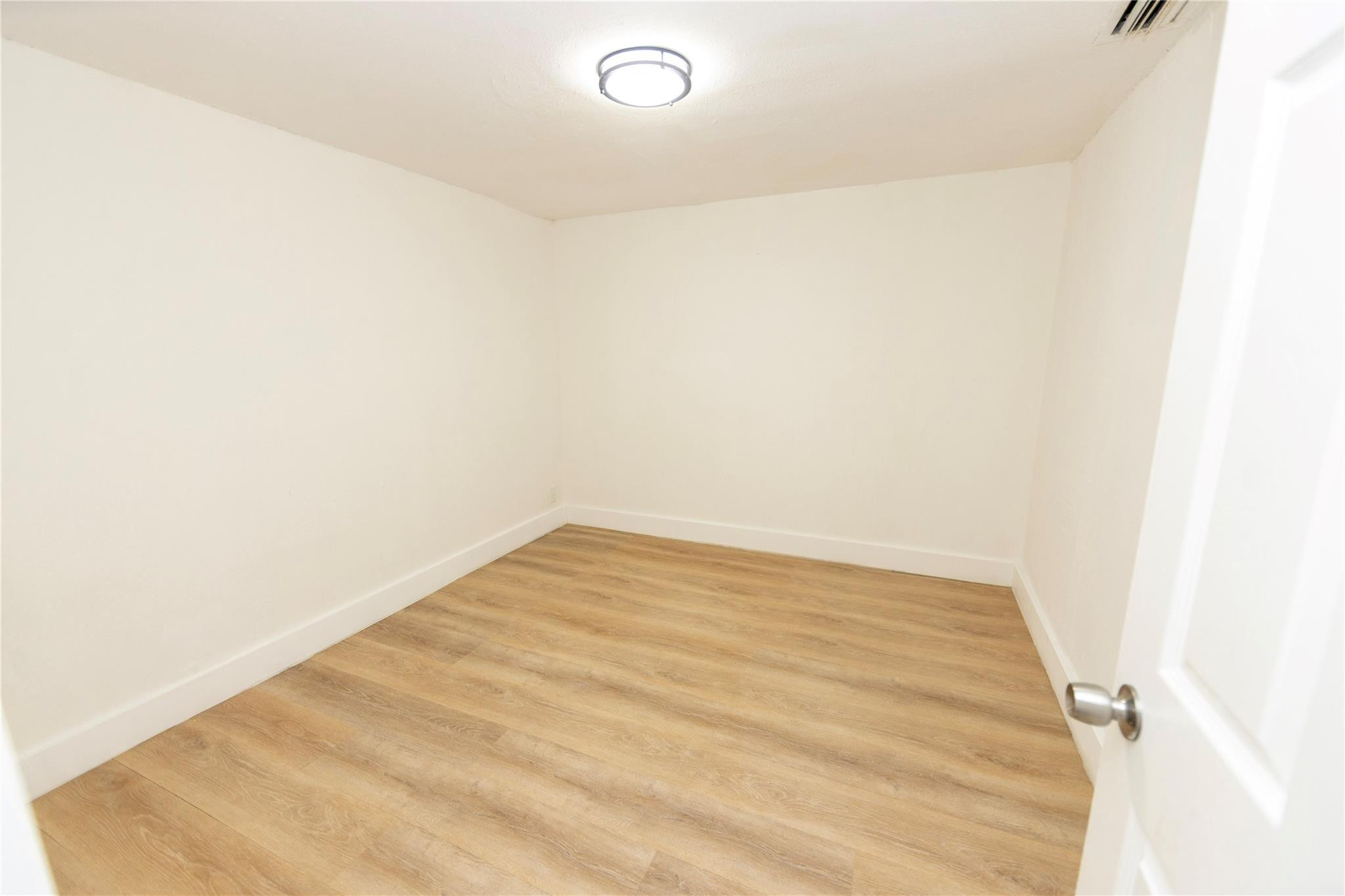 2510 Northeast 3rd Avenue Pompano Beach, FL 33064 - Photo 11 of 23 Photo 11