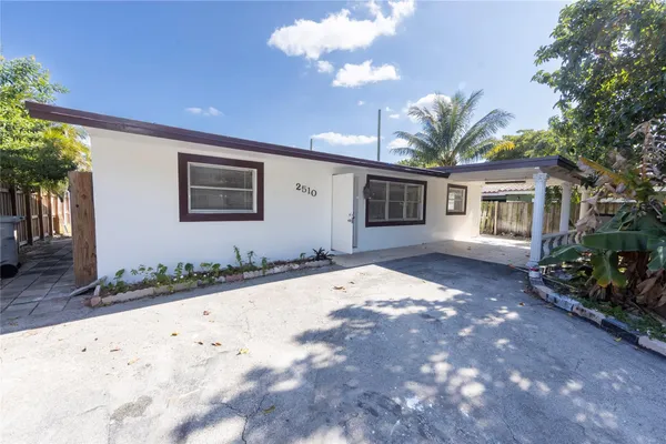 $4,250 | 2510 Northeast 3rd Avenue, Pompano Beach, FL 33064
