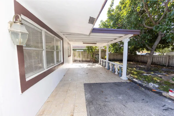 $4,250 | 2510 Northeast 3rd Avenue, Pompano Beach, FL 33064
