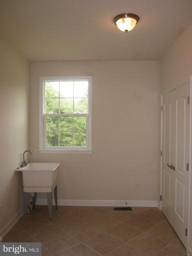 2560 Flag Marsh Road Mount Airy, MD 21771 - Photo 10 of 30 Laundry Room
