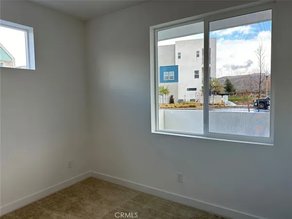 $5,000 | 206 Sash, Irvine, CA 92618