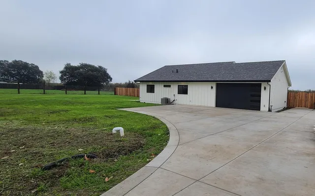 $925,000 | 1102 Barry Road, Yuba City, CA 95991