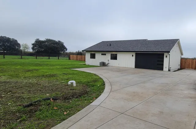 $925,000 | 1102 Barry Road, Yuba City, CA 95991