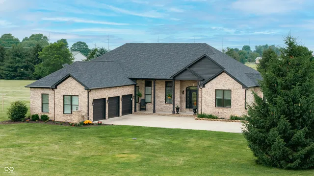 $1,275,000 | 7702 North County Road 300 West, Lizton, IN 46149