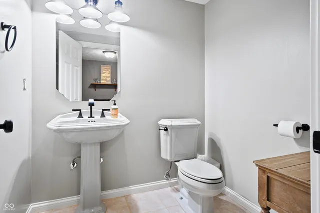 $1,275,000 | 7702 North County Road 300 West, Lizton, IN 46149