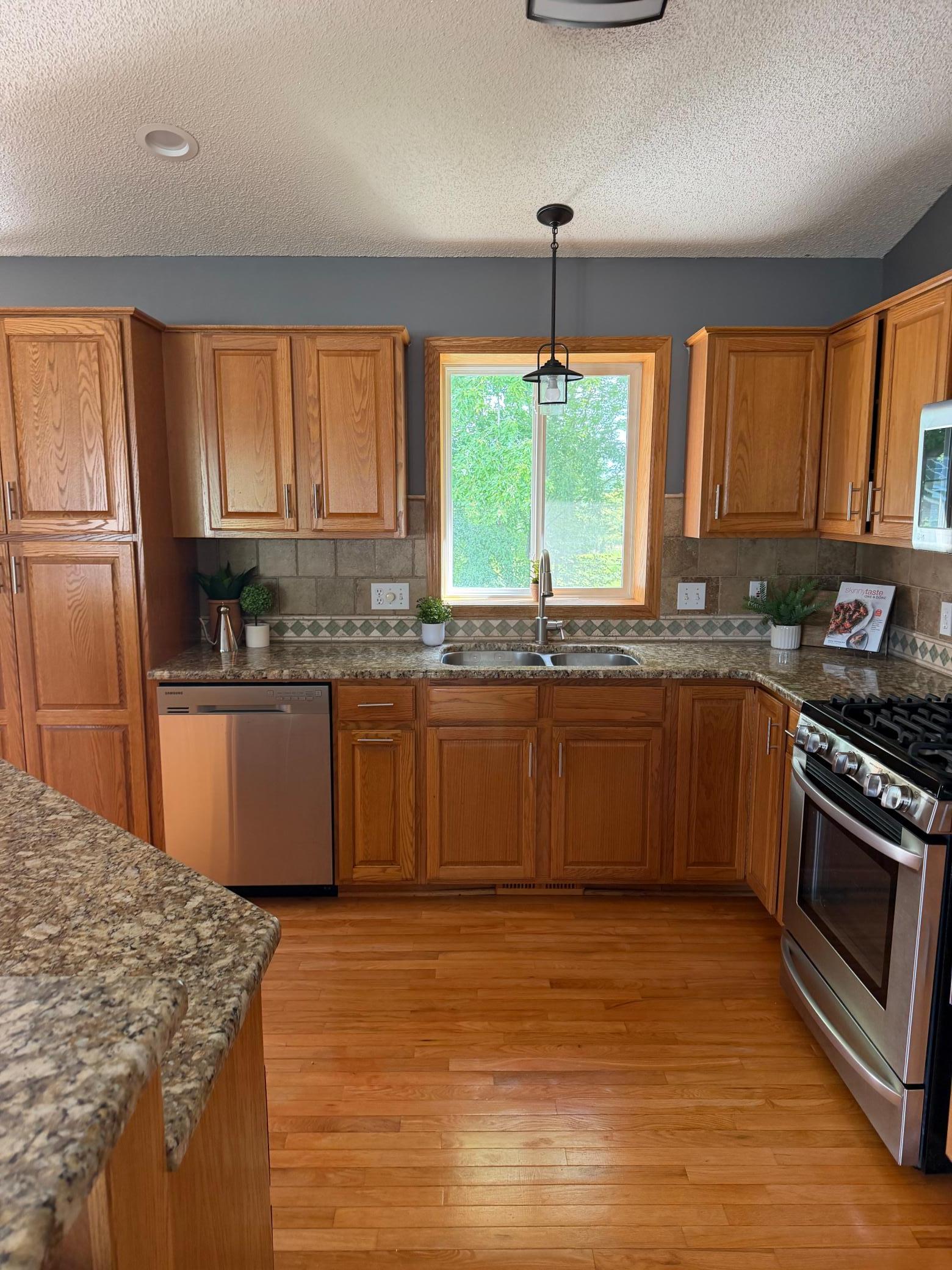3514 42nd Street Northwest Rochester, MN 55901 - Photo 4 of 16 Gallery Image 4