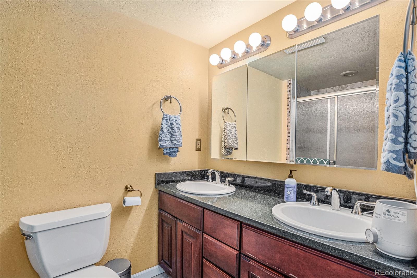 1377 South Oneida Street Denver, CO 80224 - Photo 17 of 24