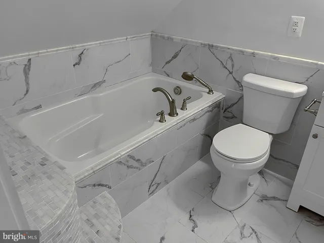 $1,200,000 | 25890 Whiskey Creek Road, Hollywood, MD 20636