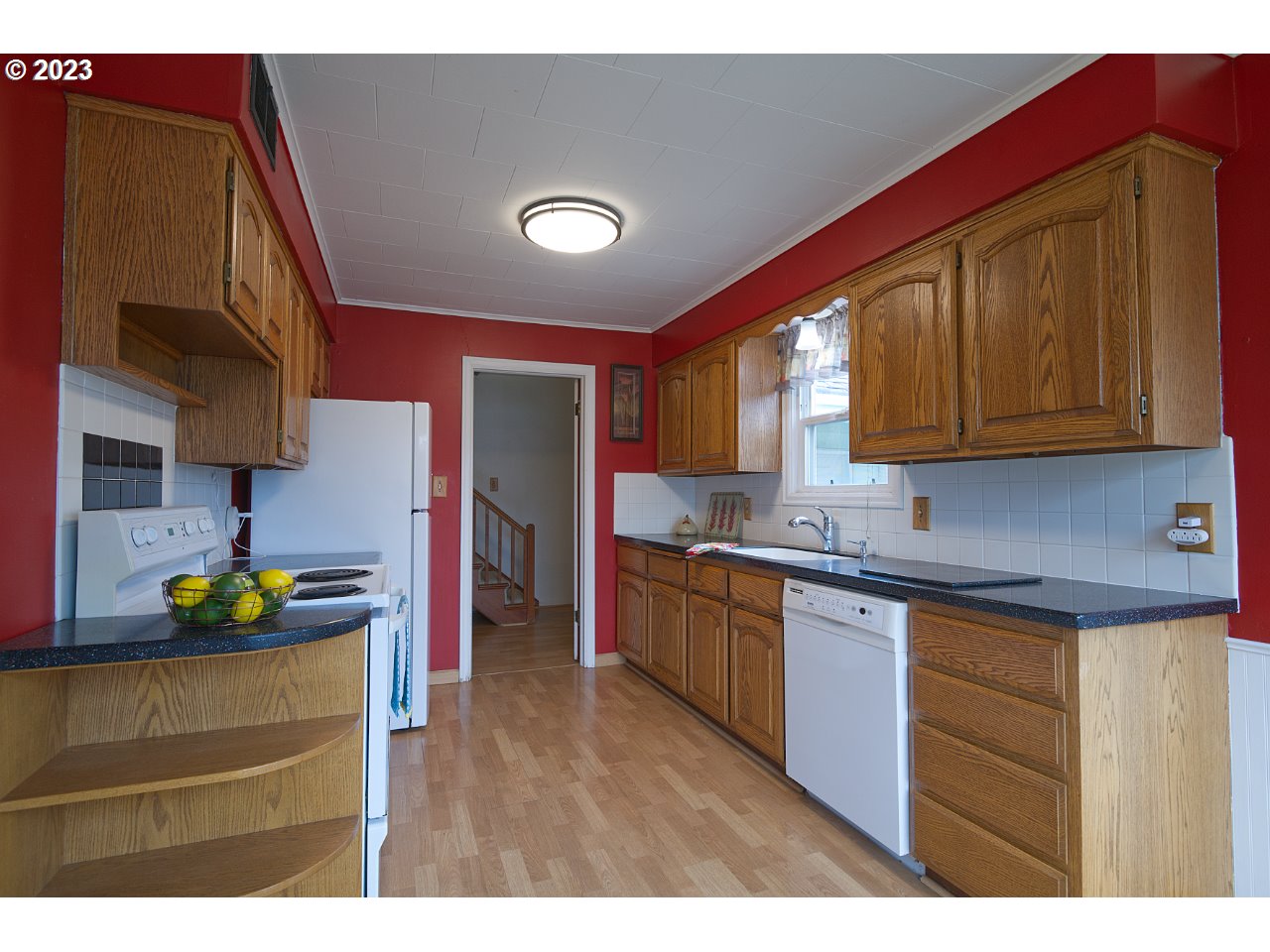2738 Field Street Longview, WA 98632 - Photo 7 of 20 Gallery Image 7