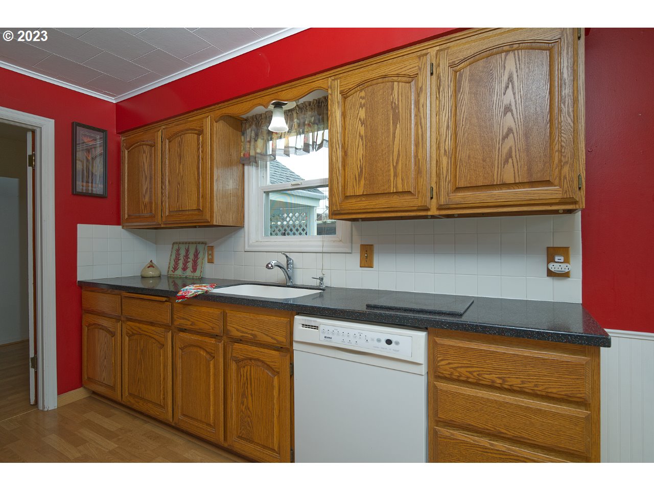 2738 Field Street Longview, WA 98632 - Photo 9 of 20 Gallery Image 9
