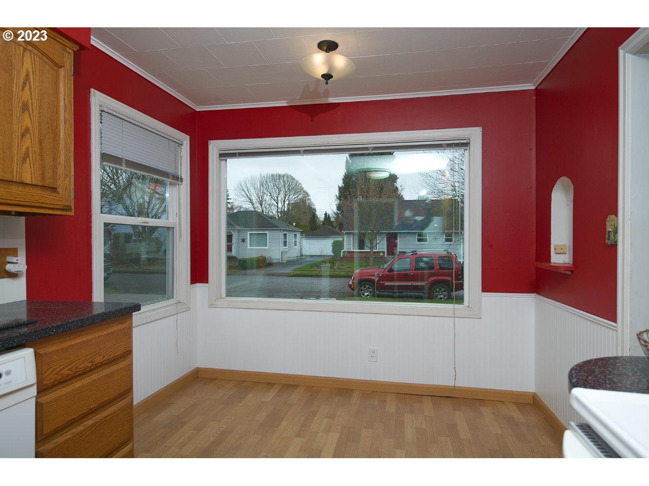 2738 Field Street Longview, WA 98632 - Photo 10 of 20 Kitchen/Nook