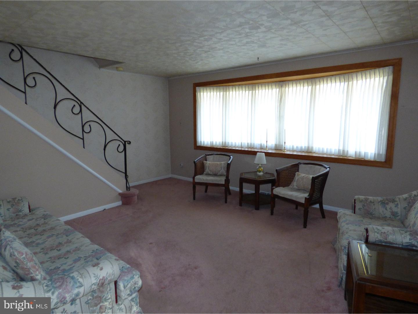 1625 Blackrock Road Swarthmore, PA 19081 - Photo 3 of 20 Living Room