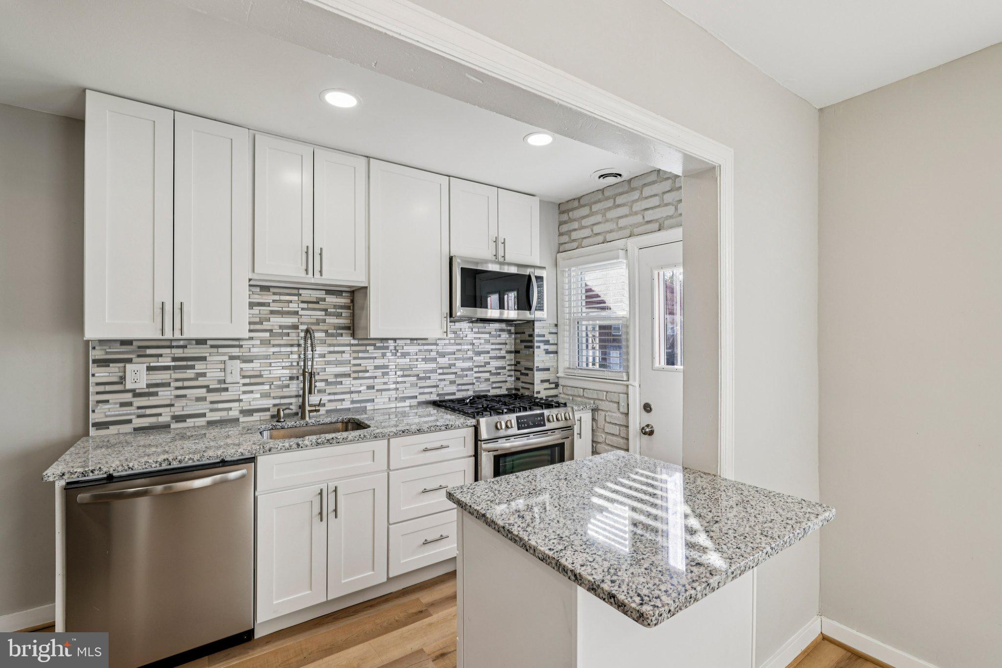 4546 Mountview Road Baltimore, MD 21229 - Photo 1 of 26
