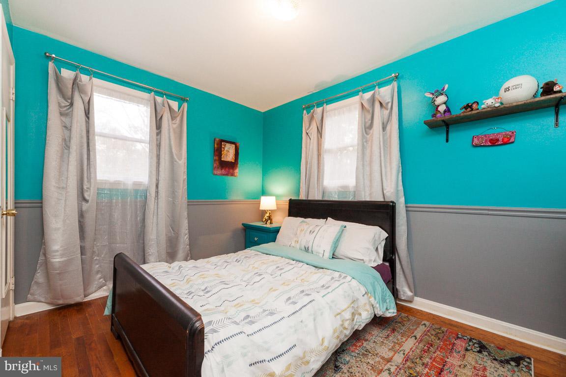 3600 Lowell Place Silver Spring, MD 20902 - Photo 12 of 33 Secondary bedroom main level very cheery!