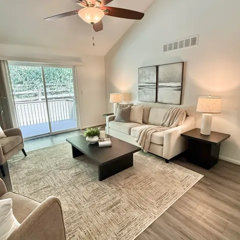 $275,000 | 392 Woodfield Square Lane, Brighton, MI 48116