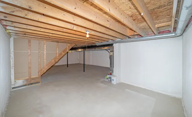 $275,000 | 392 Woodfield Square Lane, Brighton, MI 48116