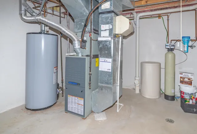 $275,000 | 392 Woodfield Square Lane, Brighton, MI 48116