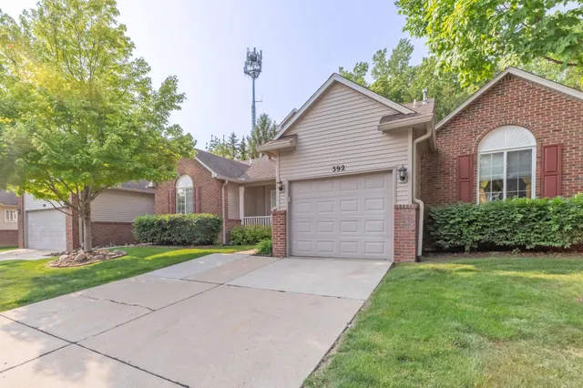 $275,000 | 392 Woodfield Square Lane, Brighton, MI 48116