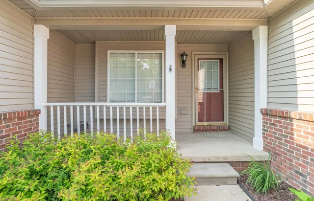 $275,000 | 392 Woodfield Square Lane, Brighton, MI 48116