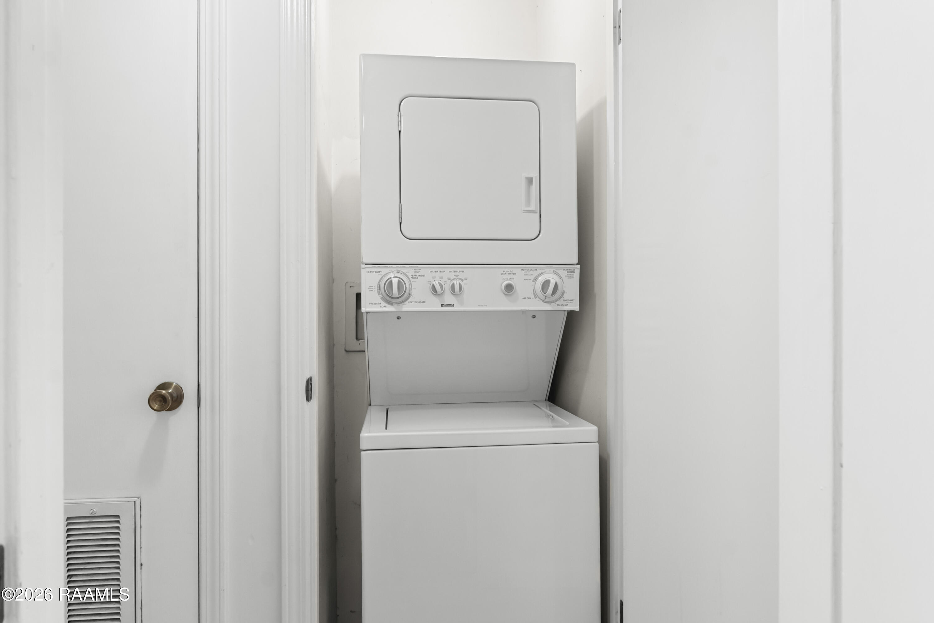 141 East Boyd Drive, Unit 504 Baton Rouge, LA 70808 - Photo 13 of 28 DSC00129 (1)