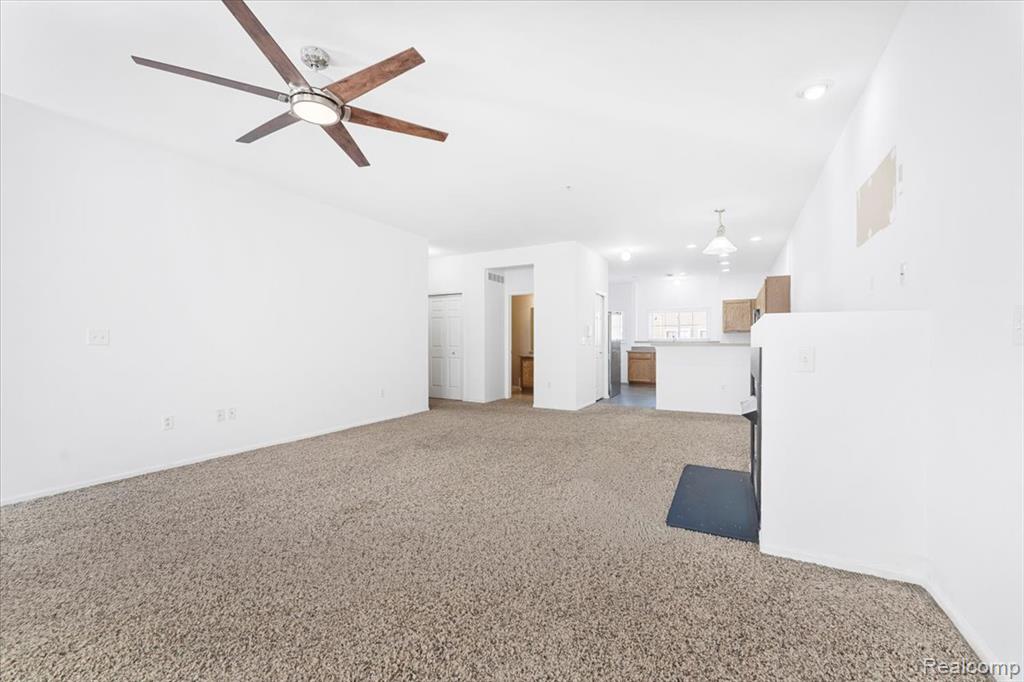 10868 Pardee Road, Unit 10868 Taylor, MI 48180 - Photo 4 of 32 Gallery Image 4