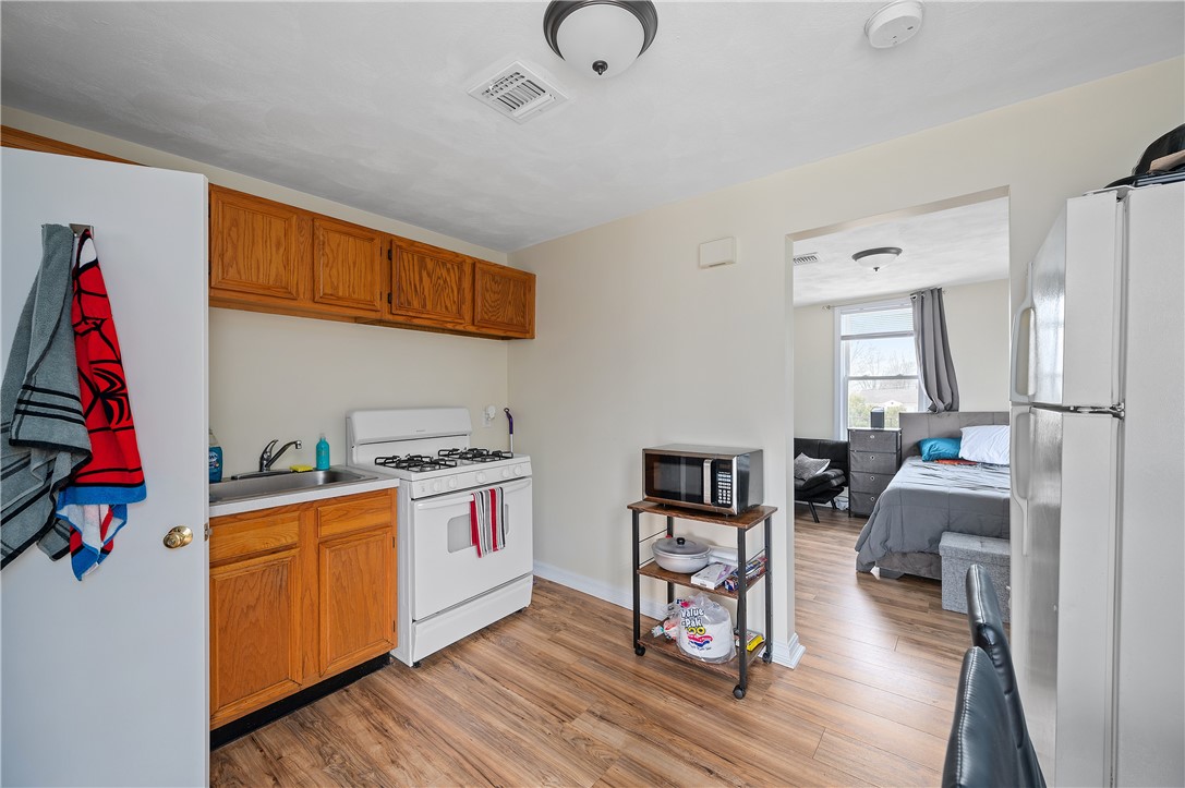 132 Virginia Avenue Woonsocket, RI 02895 - Photo 25 of 35